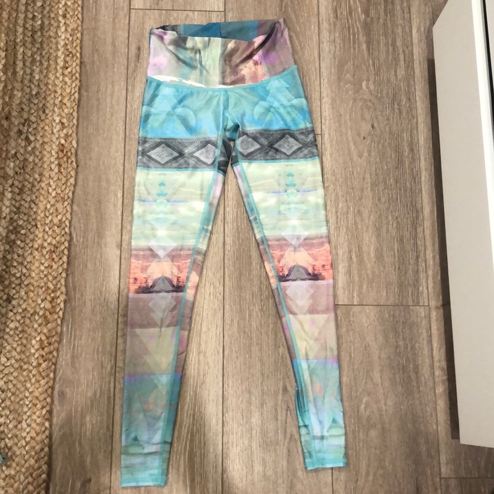 Teeki leggings